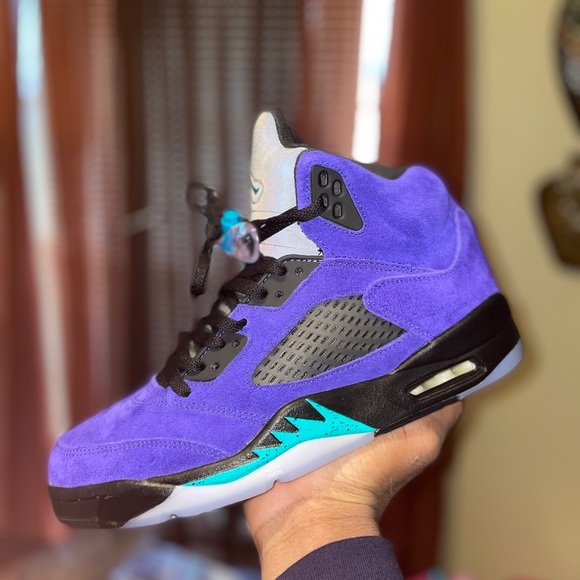 Jordan 5 alternate grapes men’s 8.5